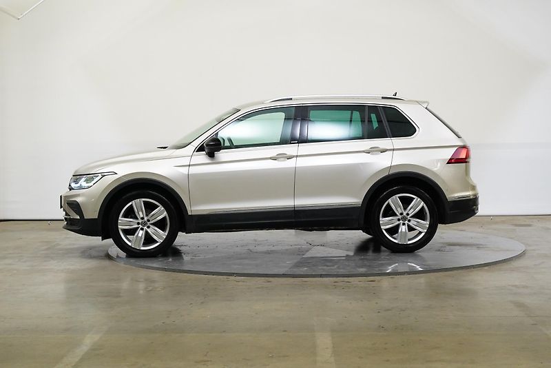Volkswagen Tiguan - fotka 3 z 30
