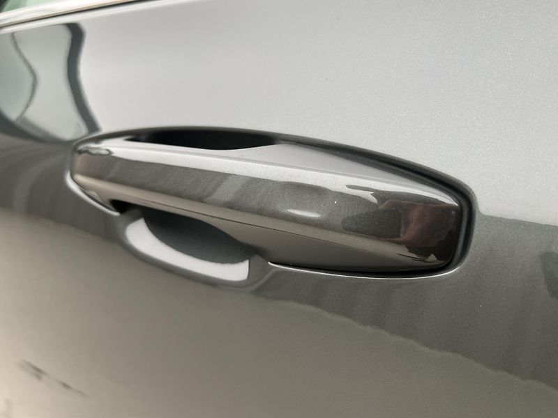 Volvo V60 T8 AWD BRIGHT PLUS AUT CZ  - fotka 16 z 48