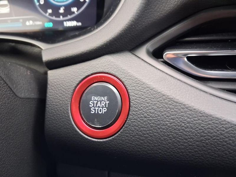 Hyundai i30 1.5 T-GDI MHEV DCT N-Line - fotka 18 z 25