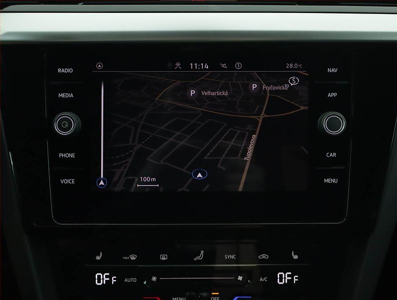 Volkswagen Arteon (2021) R-line 1.5 TSI - fotka 13 z 17