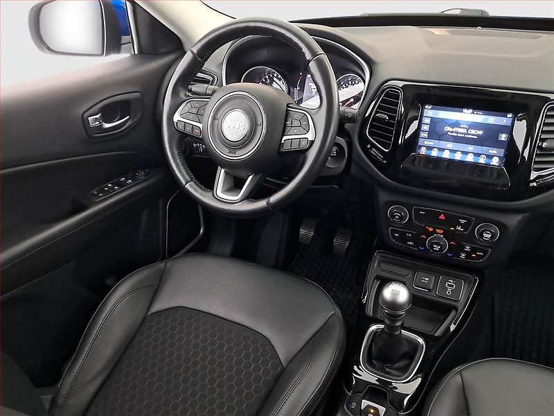 Jeep Compass (2020) 1.3 T-GDI, Kůže, Tempomat - fotka 7 z 18