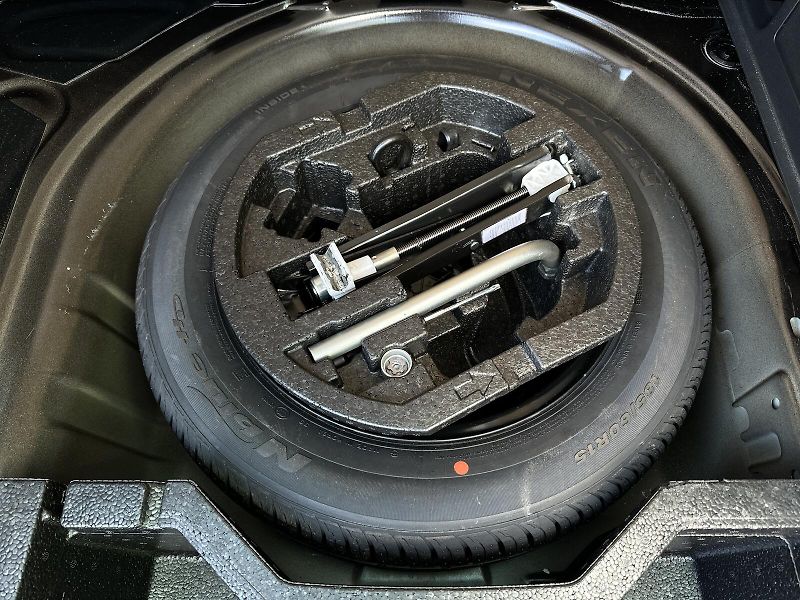 Škoda Fabia 1.0TSi Style PLUS 110PS KAMERA - fotka 38 z 38