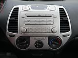 Hyundai i20 (2011) 1.2i, ČR, AC, park.asist - náhled 13