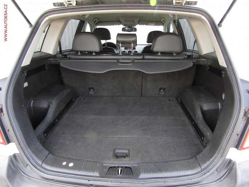 Opel Antara (2013) 2.2 CDTi 4x4, Cosmo, bixen - fotka 7 z 17