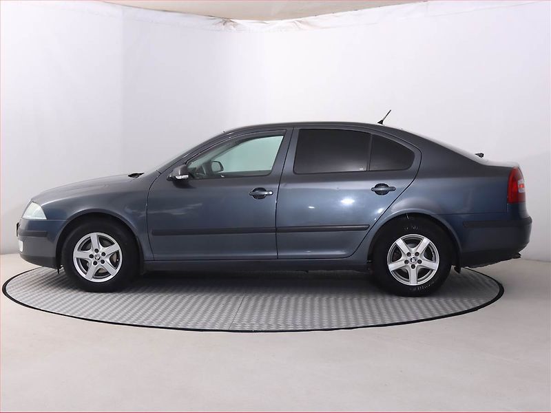 Škoda Octavia (2009) 1.9 TDI, nová STK - fotka 3 z 17