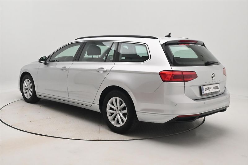 Volkswagen Passat 2,0 TDI 110 kW DSG Business Zá - fotka 7 z 32