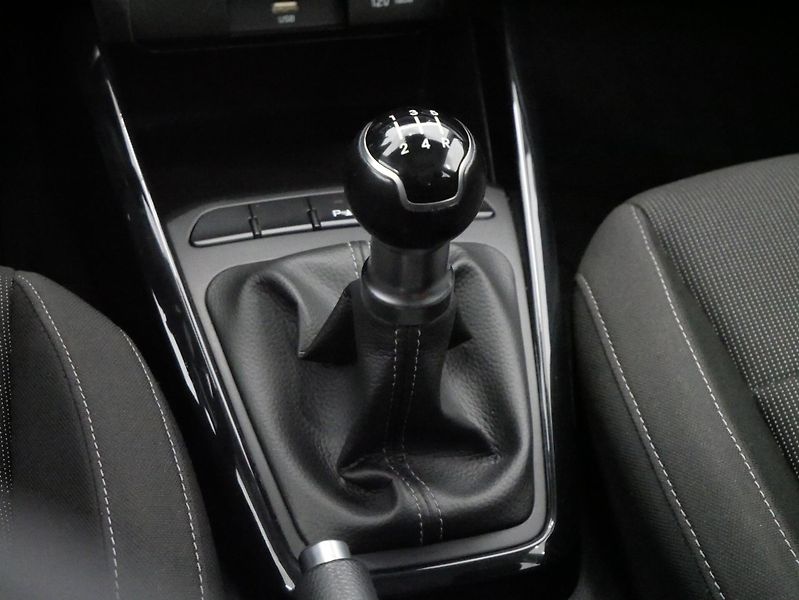 Kia Rio - fotka 25 z 28