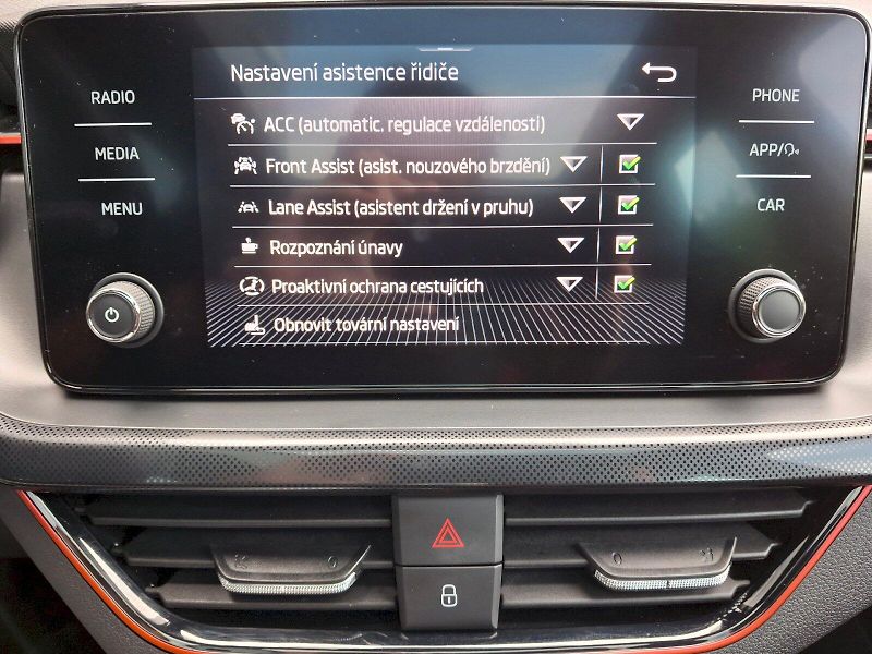 Škoda Kamiq (2023) Monte Carlo DSG 1,5TSi 110kW - fotka 6 z 35