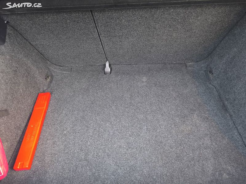 Volkswagen Golf TDI 66KW,PĚKNÝ,SERVISKA,1MAJ57 - fotka 6 z 23
