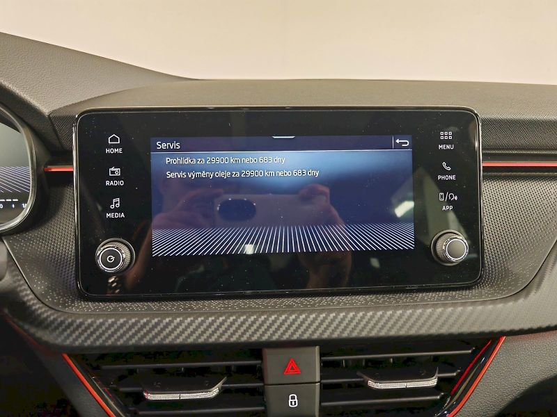 Škoda Scala (2025) 1.0 TSI 85 kW Monte Carlo - fotka 16 z 27