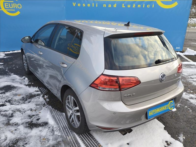 Volkswagen Golf 1,4 TSi 90KW - fotka 5 z 21