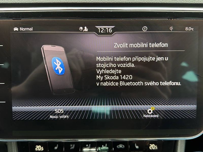 Škoda Superb (2021) kombi 2.0 TDI 7DSG Laurin&Klem - fotka 22 z 35
