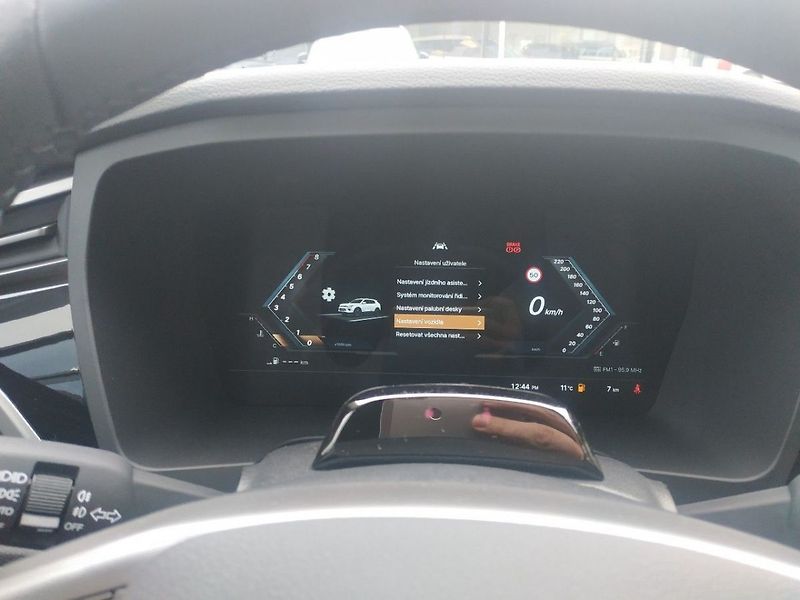 KGM Korando 1.5T, SMART,4WD, MT, SKLADEM - fotka 21 z 31