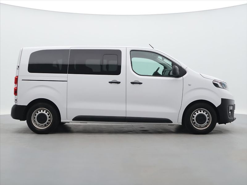 Toyota ProAce 2,0 D-4D 106kW Shuttle CZ DPH - fotka 8 z 29