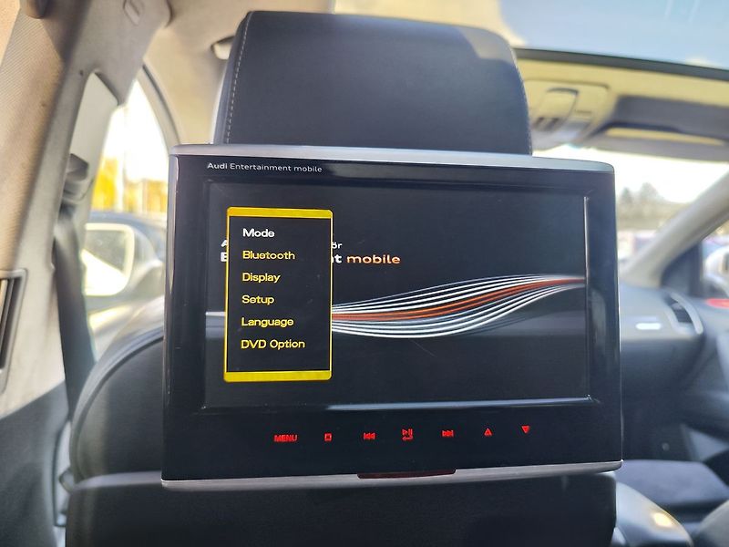 Audi Q7 3.0 TDI/180kW S-Line 4x4 AT - fotka 17 z 45