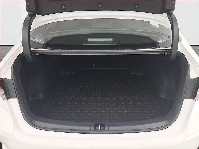 Toyota Corolla (2022) 1.5 VVT-i, Serv.kniha - fotka 13 z 17