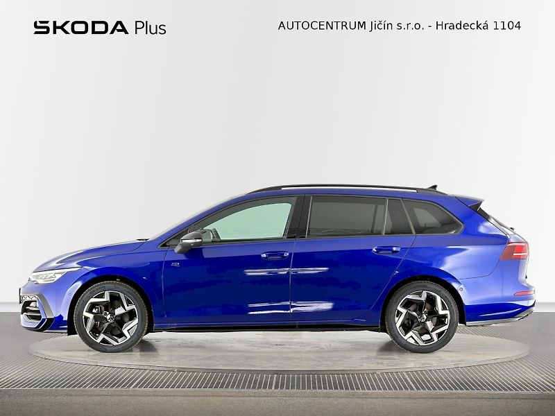 Volkswagen Golf (2025) R-Line 2.0 TSI 150kW 4Motion D - fotka 3 z 38