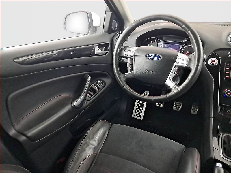 Ford Mondeo (2011) 2.2 TDCi, Xenony, Tempomat - fotka 7 z 18