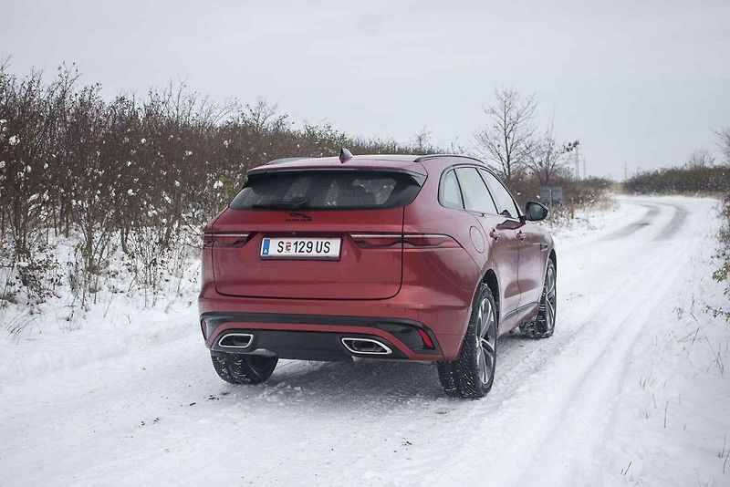 Jaguar F-Pace představuje zajímavou alternativu k německé prémii.