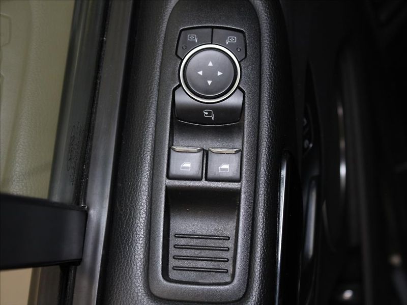 Ford Tourneo Custom 2,0 EB 136kW AT L2 Titan.X 9-m - fotka 17 z 24