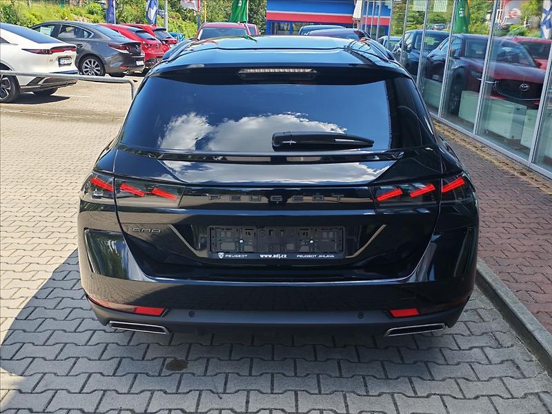 Peugeot 508 1,5 508 SW BlueHDi 130 EAT8 Al - fotka 9 z 21