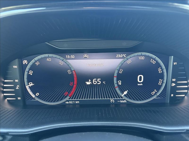 Škoda Fabia 1,0 TSi DPH 60t km  Matrix LED - fotka 27 z 50