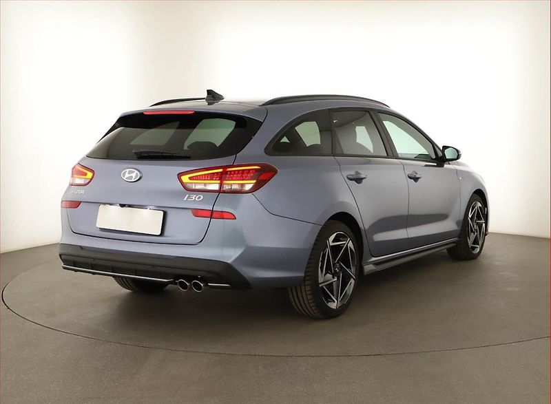 Hyundai i30 (2025) 1.5 T-GDI MHEV 48V, N-Line - fotka 5 z 15