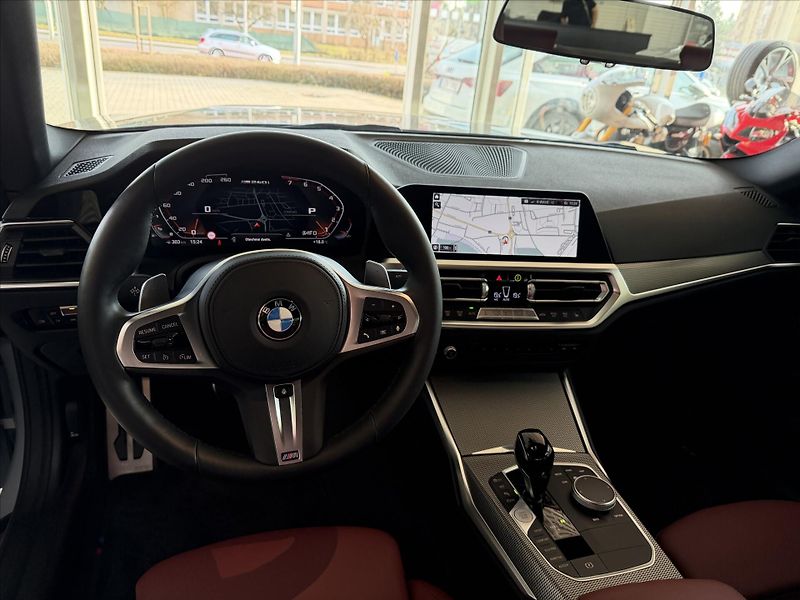 BMW Řada 2 3,0   M240i X-Drive - fotka 28 z 30