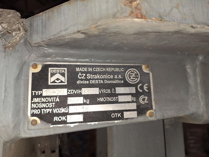 Desta (2002) D20 2000 kg - fotka 11 z 13