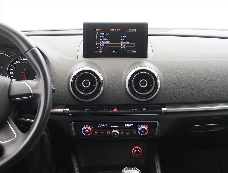 Audi A3 (2014) 1.2 TFSI, Kůže, Bi-Xenony - fotka 12 z 18