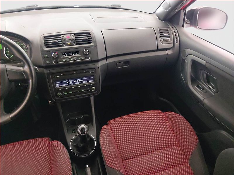 Škoda Fabia (2012) Monte Carlo 1.2 TSI, Tempomat - fotka 8 z 14