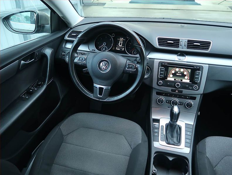 Volkswagen Passat (2014) Comfortline 2.0 TDI, Automat - fotka 7 z 18