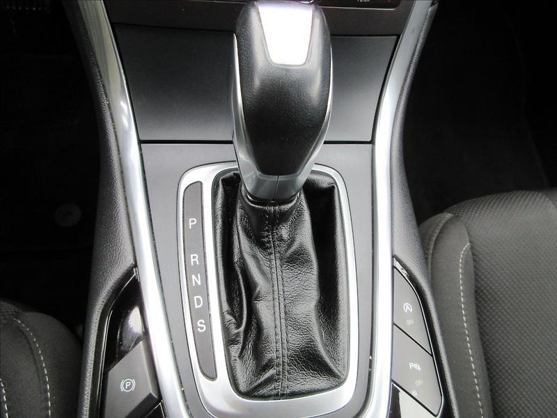 Ford S-MAX 2,0 TDCi 132Kw, 4x4, 7míst, No - fotka 21 z 34