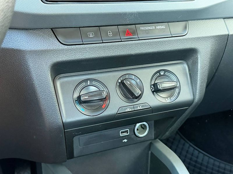 Škoda Fabia Active 1,0 TSI 70 kW 5° MP - fotka 15 z 28