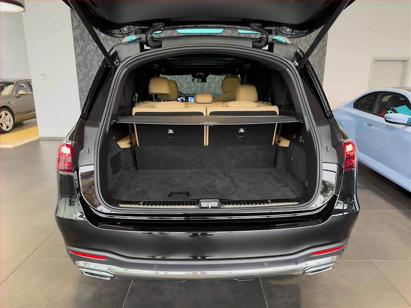 Mercedes-Benz GLS (2025) 450 d 4MATIC - fotka 26 z 27