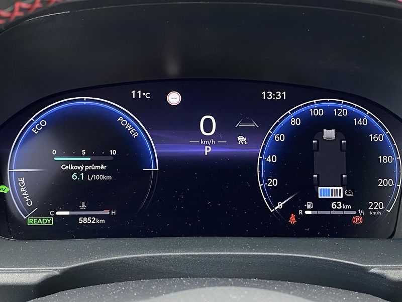 Toyota Yaris 1.5HEV, ČR-1m, GR Sport, DPH - fotka 12 z 17