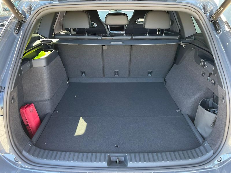 Volkswagen Tayron (2025) 1,5 TSI 150kW eHybrid  R-Line - fotka 10 z 18