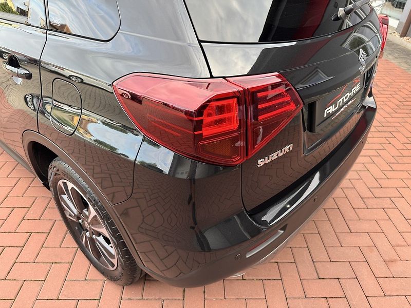 Suzuki Vitara (2023) 1.4i BoosterJet Allgrip ZÁRUKA - fotka 41 z 48