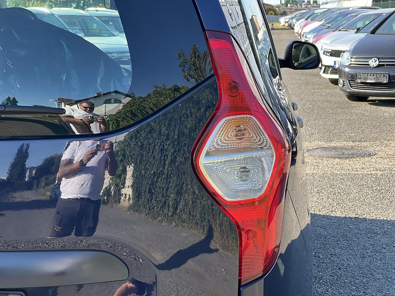 Dacia Lodgy 1.6i LPG 7MÍST TAŽNÉ - fotka 38 z 38