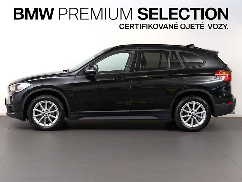 BMW X1 sDrive18i - fotka 4 z 22