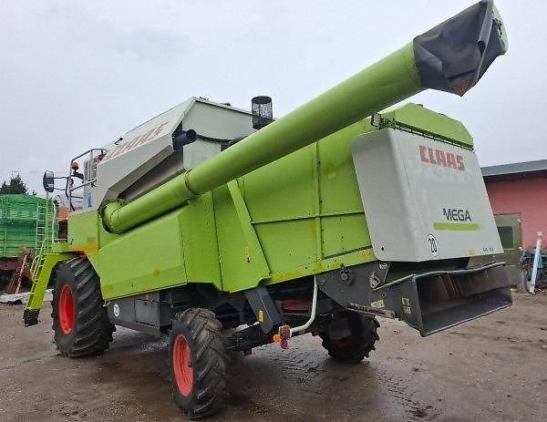 Claas (2006) Mega360 kombajn lišta 6m řepka - fotka 3 z 14