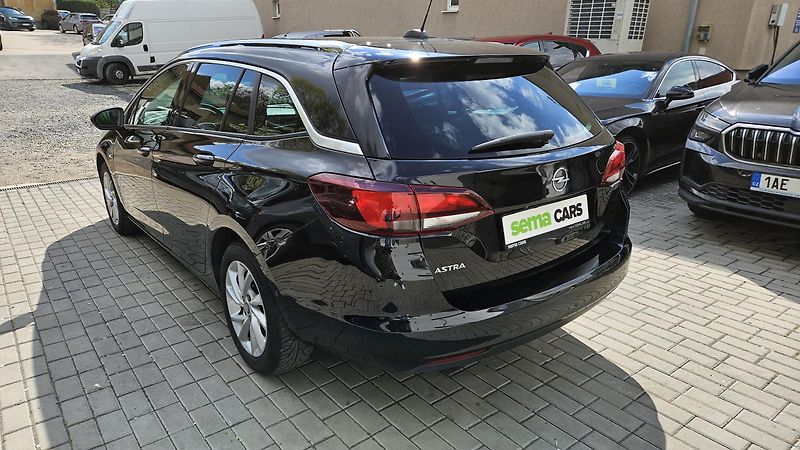 Opel Astra (2021) 1.2i Turbo 81kW  Elegance - fotka 8 z 37