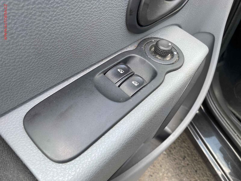 Renault Modus (2010) 1.2, AC, TZ - fotka 13 z 15