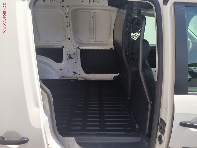 Volkswagen Caddy (2016) 1.6TDi MAXi, TZ, klima - fotka 8 z 19