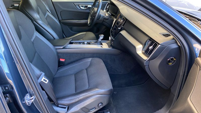 Volvo V60 Cross Country, D4 AWD Drive-E, - fotka 7 z 31