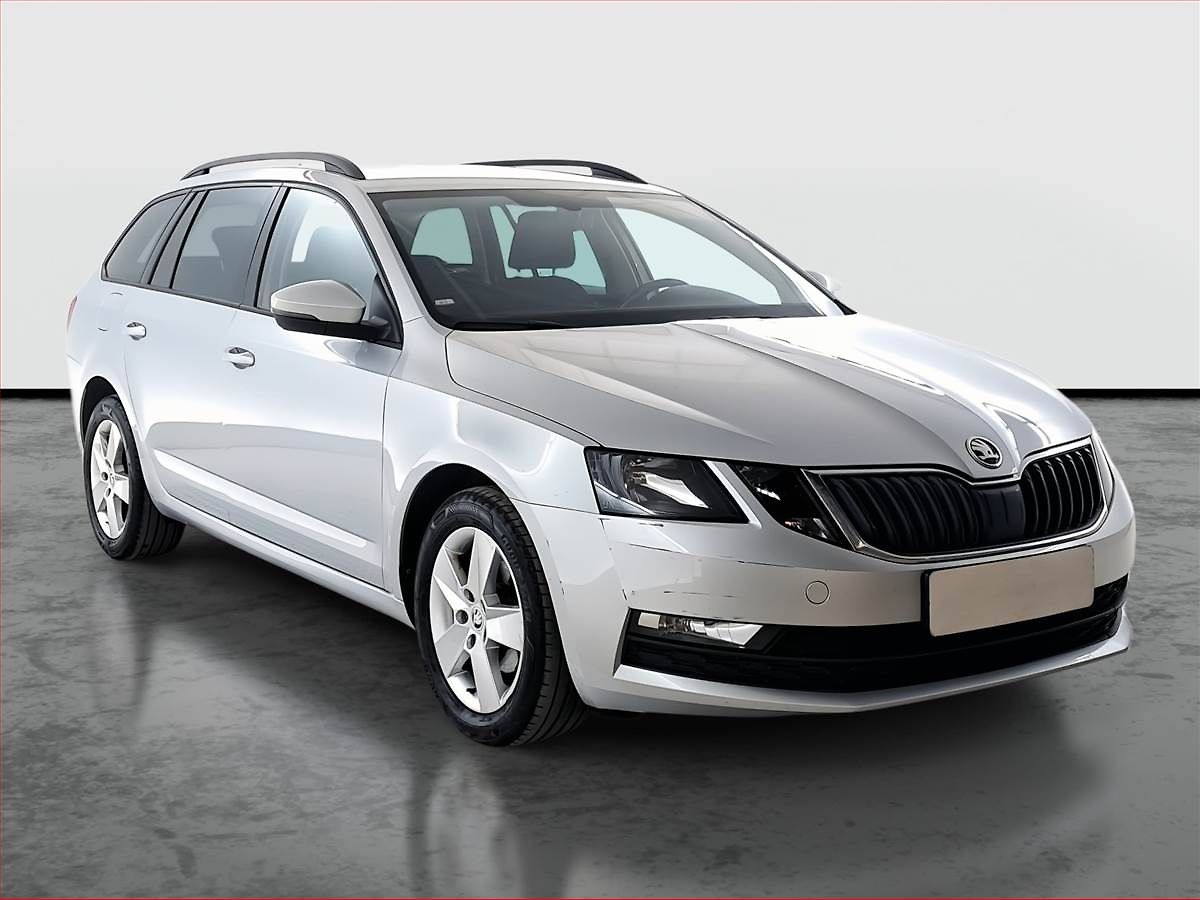 Škoda Octavia 1.6 TDI, ČR,1.maj, Tempomat