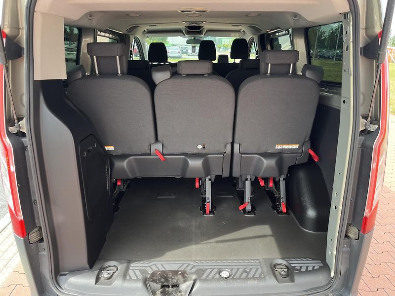 Ford Transit Custom 2.2 TDCi 9 míst - fotka 18 z 27