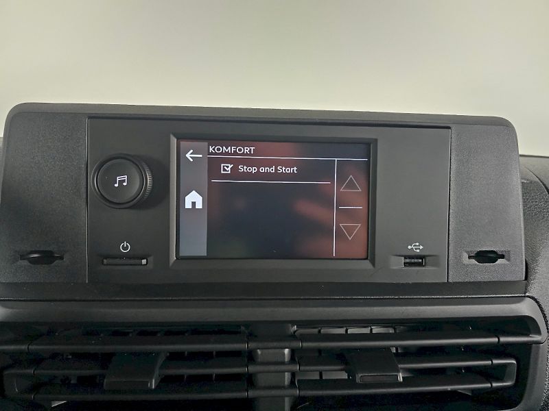 Toyota ProAce Verso (2025) 2.0D 106kW COMBI 8S - fotka 14 z 32