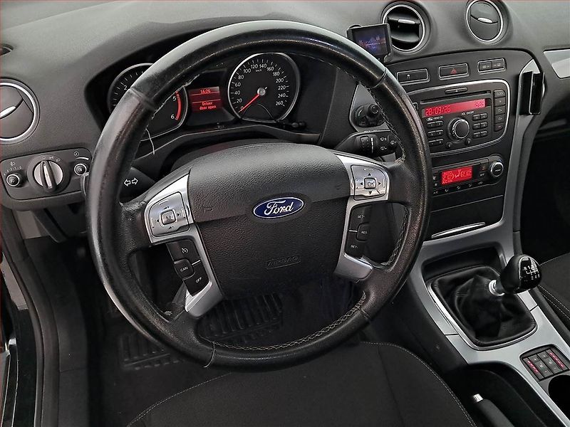 Ford Mondeo (2010) 2.0 TDCi, Serv.kniha, po STK - fotka 18 z 18