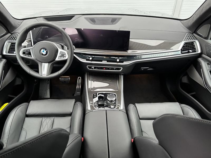 BMW X5 xDrive30d - fotka 6 z 17